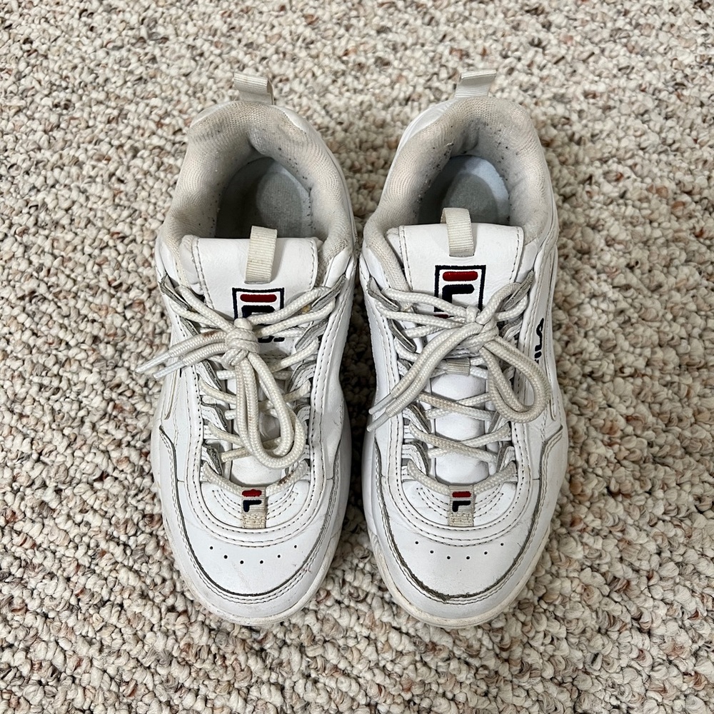Chunky White Fila Disruptors | Size: 7.5